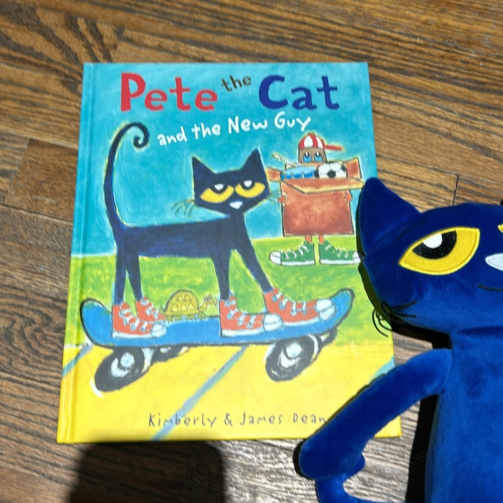 New Pete The Cat + Book - Picture 2 of 4